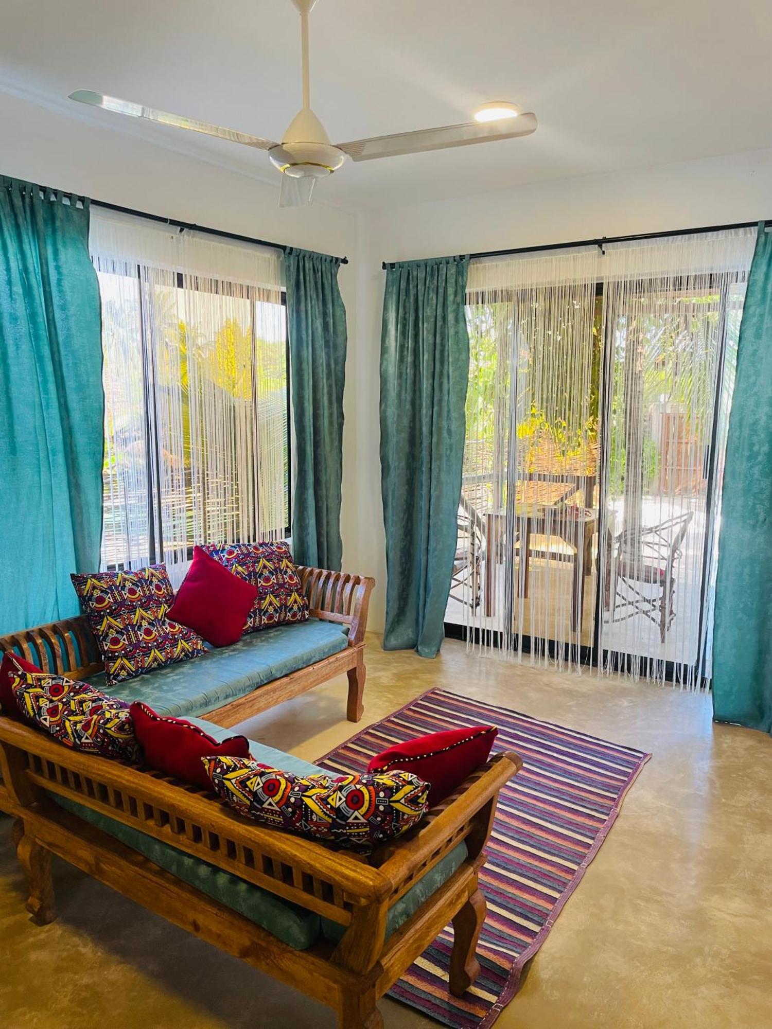 Sand Beach Boutique Apartments Буейю Екстериор снимка